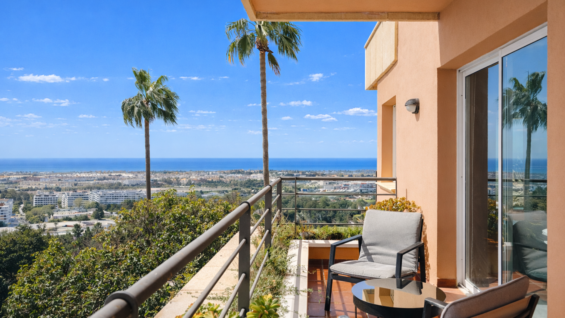 Luxury Golf Front Apartment in Marbella