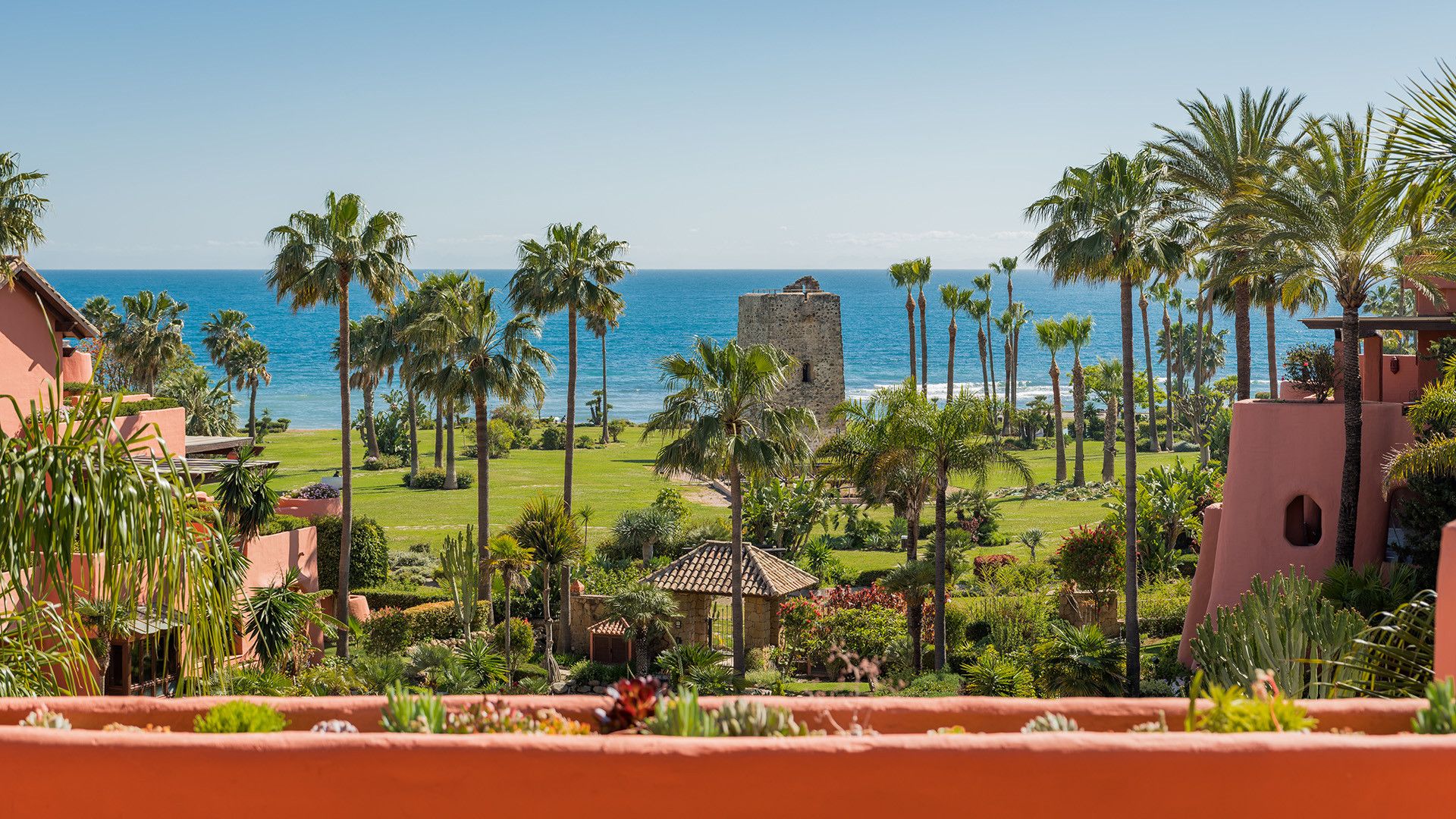 Duplex Penthouse for sale in Torre Bermeja, Estepona East