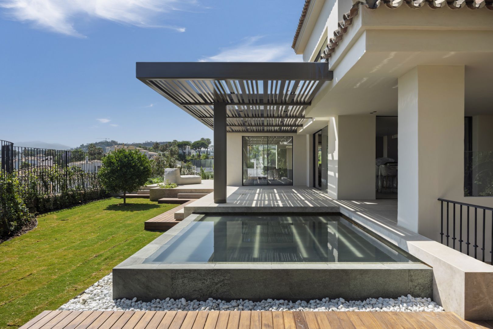 Villa for sale in Nueva Andalucia, Marbella